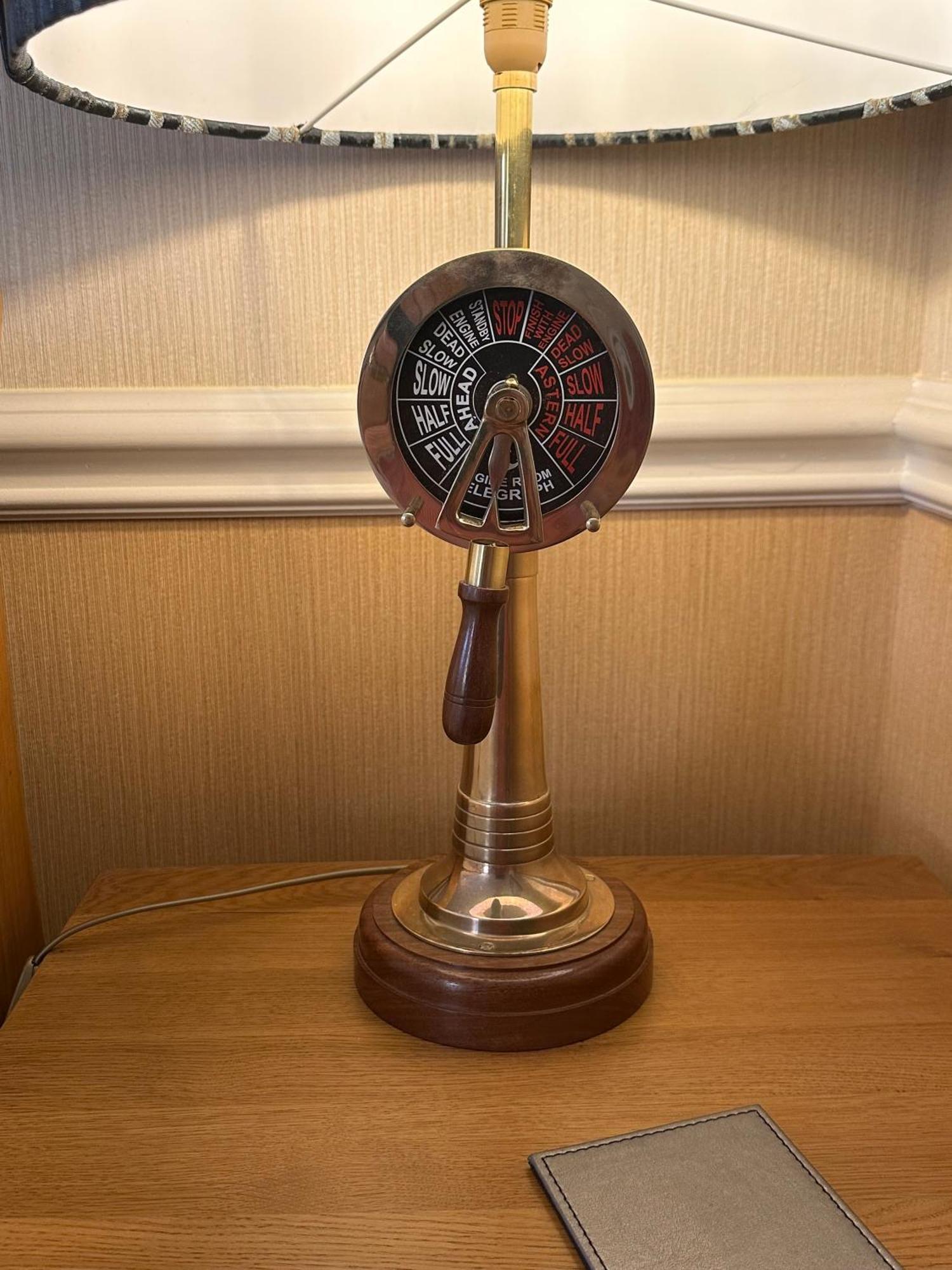 Chester House Guest House Екстериор снимка A 1970s-era Western Electric 2500 telephone
