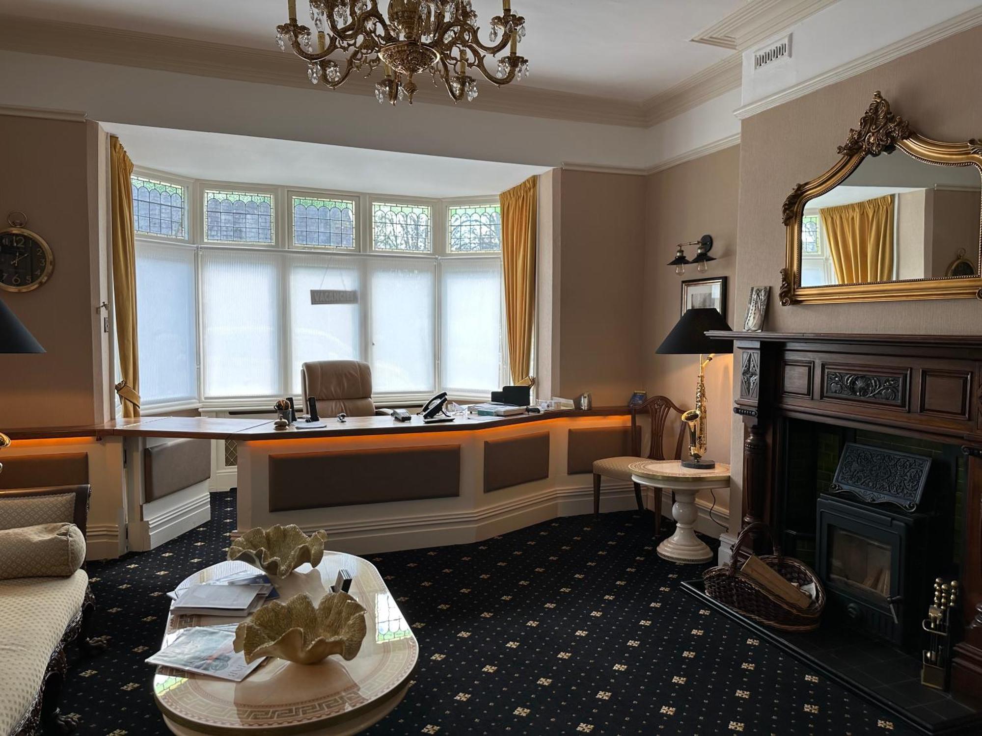 Chester House Guest House Екстериор снимка